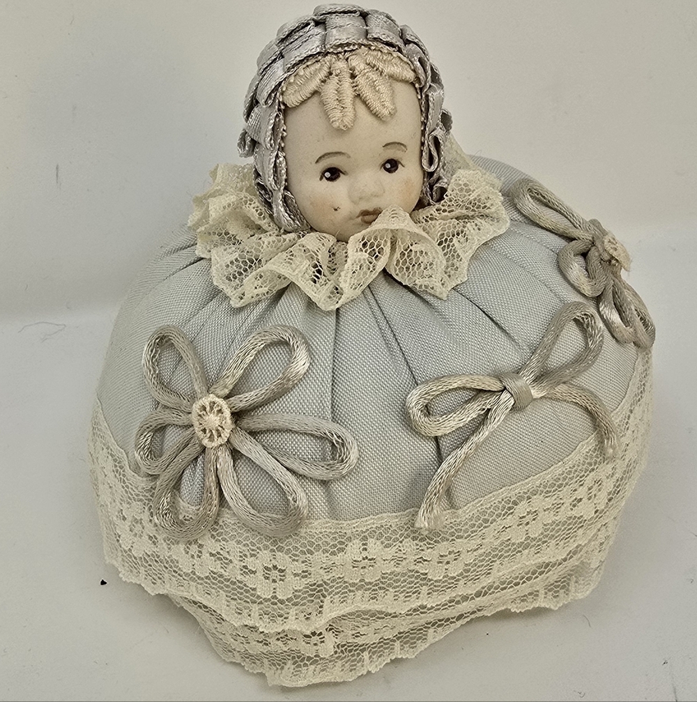 Vtg little girl antique half doll porcelain germany pincushion - Picture 3 of 8